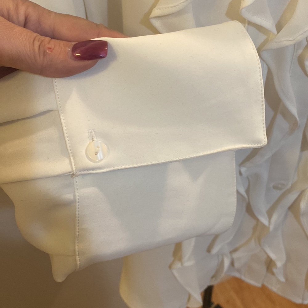 Beautiful Chicos Ruffle Blouse - Picture 2 of 5